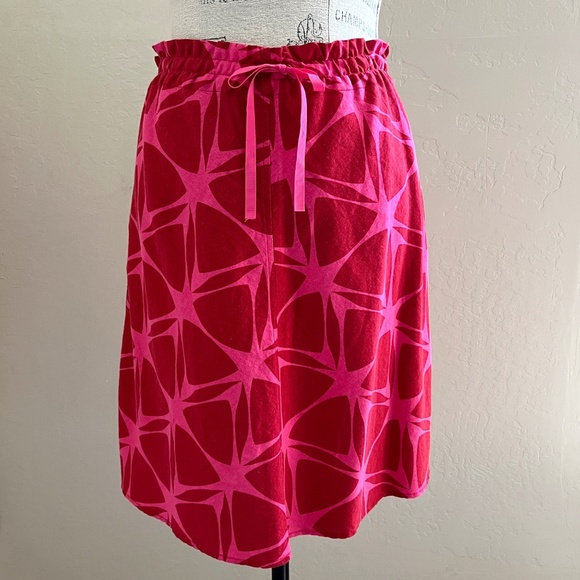 H&M Red & Pink Geometeric Pattern Swing Skirt Size 6 - Picture 4 of 11